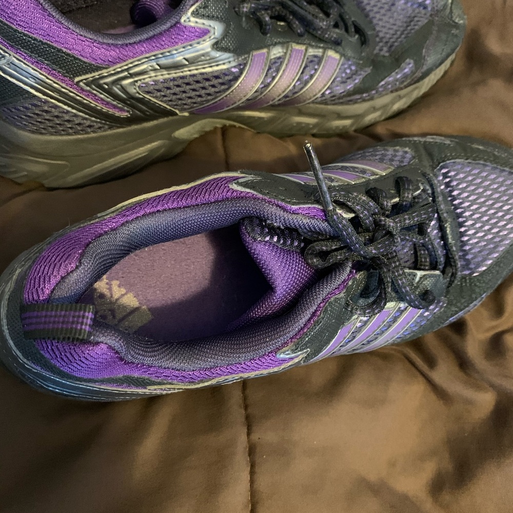 Sneakers - Picture 2 of 2
